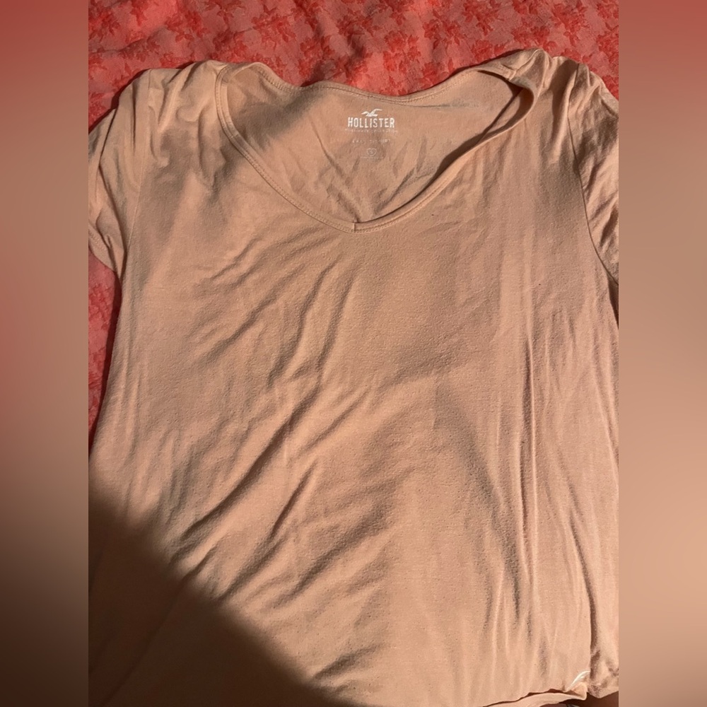 Hollister Tan and Cream Relaxed Short Sleeve Tee